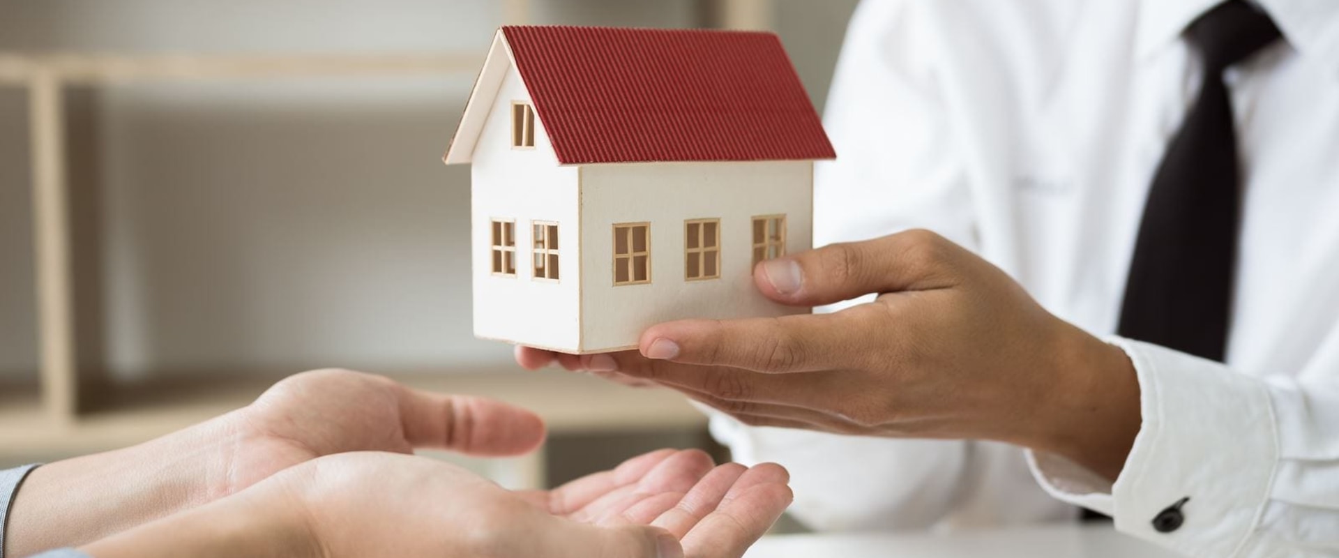 How a short sale works for the buyer?